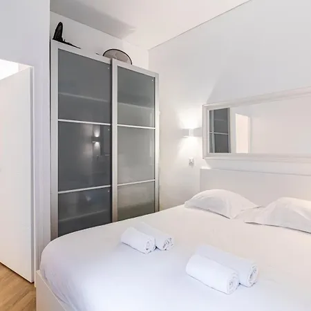 Guestready - Chic And Central Near Attractions شقة باريس