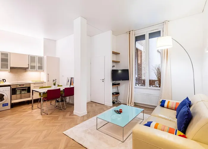 Guestready - Chic And Central Near Attractions Paris